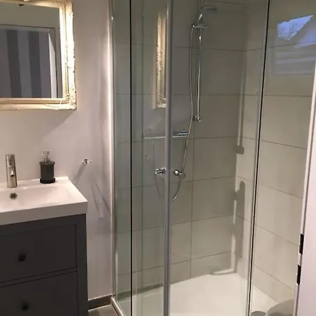 Kreutzer Apartment *